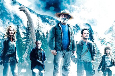 Jurassic World Dominion Review: Wafer Thin Plot of Chris Pratt Film Makes It Domini'yawn'