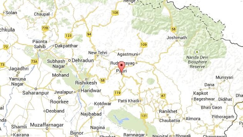 Six of a family killed as car falls into gorge