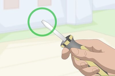 How to Open a Paint Can