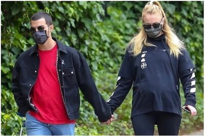Sophie Turner Gives Glimpse of Her Baby Bump as She Steps Out with Husband Joe Jonas