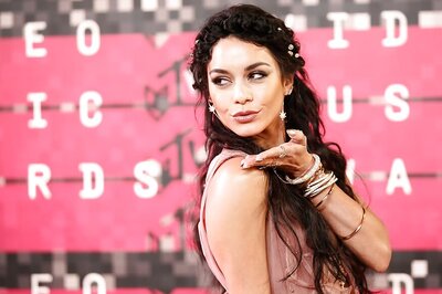 Vanessa Hudgens Keeps 20 Lipsticks In Her Purse