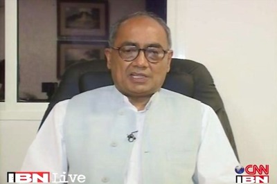 BJP slams Digvijaya's comments on judiciary