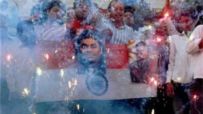Slumdog, Smile Pinki lead India's charge at Oscars