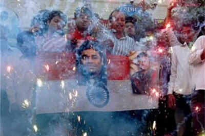 Slumdog, Smile Pinki lead India's charge at Oscars