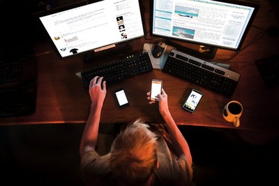 Experts Examine if Internet Addiction Led to Noida Teenage Boy Killing Family Members