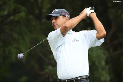Jeev gives away good start, Lahiri starts strongly
