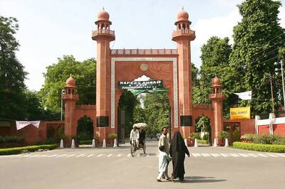 HRD Ministry Dissatisfied With AMU's Response to its Show-cause Notice