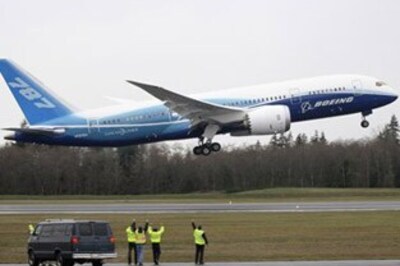 And lift off! Boeing 787 jetliner takes to the skies