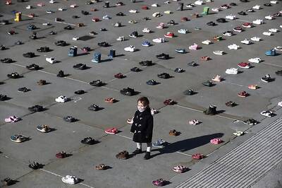 UK Lockdown a Week Earlier Could Have Halved Coronavirus Death Toll, Says Scientist