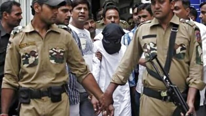 Court rejects Jundal's plea for shifting from Kasab's barrack