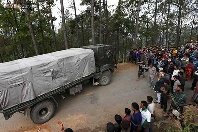 National Crisis Management Committee reviews relief operations in eartquake-hit Nepal