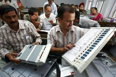 Now, UP Poll Body Urges EC to Give Good EVMs or Allow Paper Ballot