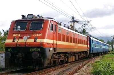 Indian Railways Announces Additional Stoppages for These Four Trains