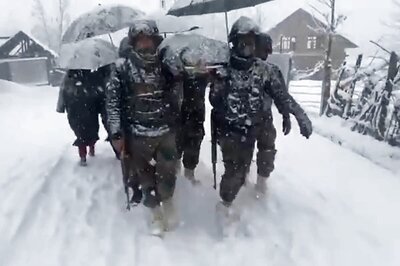Army Personnel Ferry Woman, Newborn to Their Home on Stretcher Amid Heavy Snowfall in J&K
