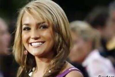 Britney Spears' sister Jamie is pregnant at 16