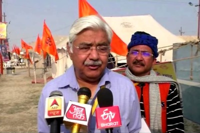 VHP Delegation Meets Police Commissioner, Demands Arrest of Miscreants Vandalising Temple in Hauz Qazi