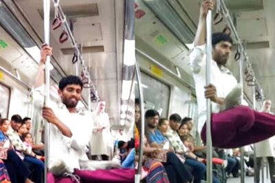 Video Of Man Doing Active Meditation In Delhi Metro Goes Viral