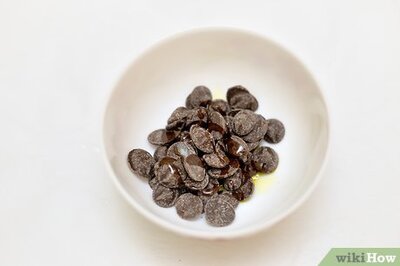 How to Make Chocolate Shell Sauce