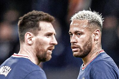 PSG Fans Whistle Their Players, With Exception of Kylian Mbappe