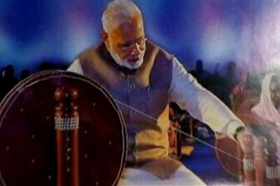 Govt Issues Memo to KVIC Over PM Modi's Pic on Calendar