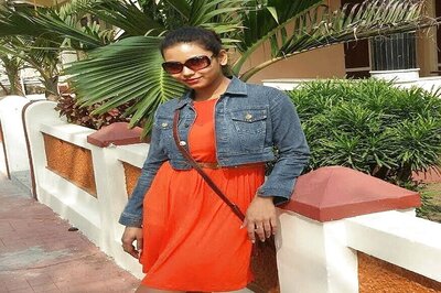 Bangla Film Actress Found Hanging, Wrists Slashed; Foul Play Suspected