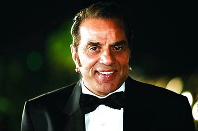 Dharmendra turns rapper in 'Yamla Pagla Deewana 2' song