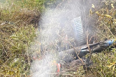 5 Killed in Helicopter Crash in Mountains Northwest of Nepal's Capital