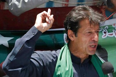 Imran Khan likens Pakistan's former CJ with Indian umpire