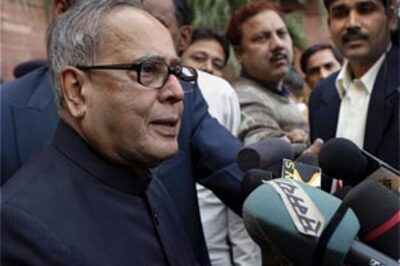 Pranab asks Pak to first revert on the terror dossier
