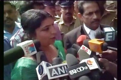 Saritha levels fresh charges against Chandy, says CM urged her to form a company for his family