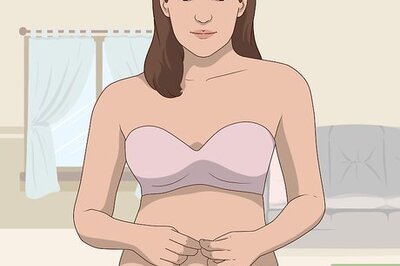 How to Keep a Strapless Dress Up
