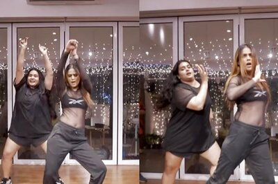 Nia Sharma Flaunts Her Sexy Dance Moves to Daiyya Daiyya Song With Simran Jat; Watch