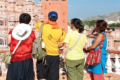 Atithi Devo Bhava! Foreign tourists to be welcomed with garlands at airports