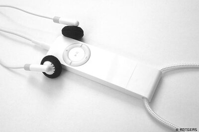 Growth in sales of digital downloads slows to a trickle