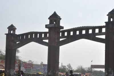 Sakshi Maharaj's Hat-Trick or Victory for INDIA Bloc? UP’s 'Leather Belt' Unnao Set for Showdown on May 13