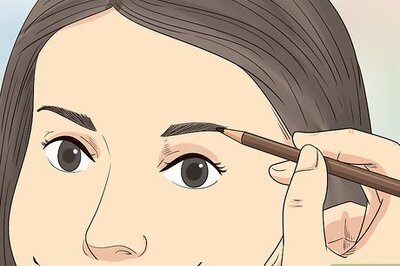 How to Apply Makeup on Round Eyes