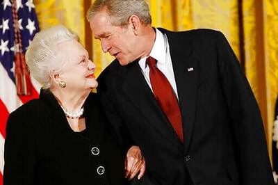 Olivia de Havilland embodied old Hollywood, and shook it up