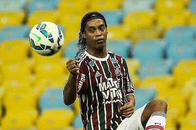 Ronaldinho won't retire, says agent