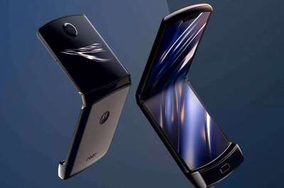Motorola Foldable Phone That Bends Backwards May Be In The Works