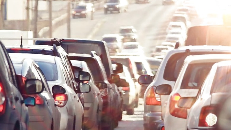 Parking in Delhi's Residential Areas May Soon Come With a Cost