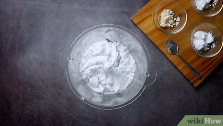 How to Break Up Lumps in Stored Powdered Food