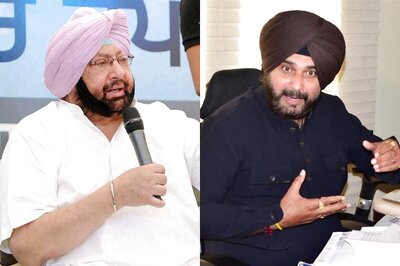 'Don't Fire From Party Colleagues' Shoulders': Navjot Singh Sidhu Hits Out at Amarinder Singh