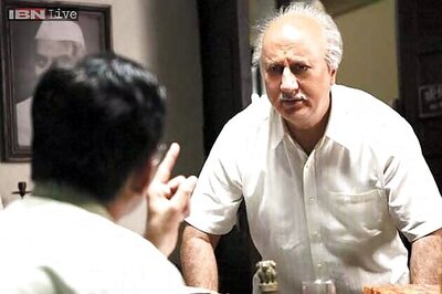 'Ekkees Toppon Ki Salaami' tweet review: A bit exaggerated, it still manages to bring a smile on your face