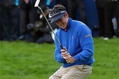 Fernandez-Castano wins British Masters, Jeev ends fifth