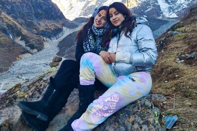 Sara Ali Khan Takes Janhvi Kapoor Back to Where Her Bollywood Career Began - Kedarnath Temple