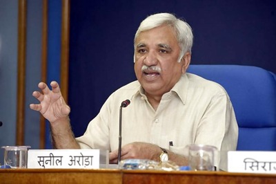 ‘EVM Issue Should Not be Turned Into a Football’: CEC Sunil Arora Requests Political Parties