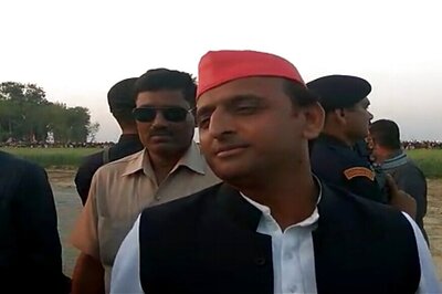 CM Akhilesh Challenges PM Modi to List out His Work