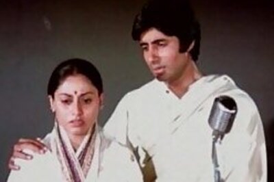 Hrishida was a father figure: Big B