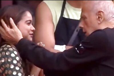 Mahesh Bhatt 'Kissing' Manisha Rani On Bigg Boss OTT 2 Makes Fans Angry: 'This Is So Uncomfortable'
