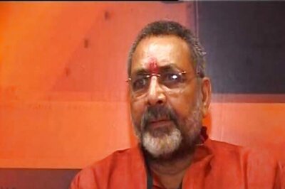 Giriraj Singh surrenders in hate speech case, granted bail